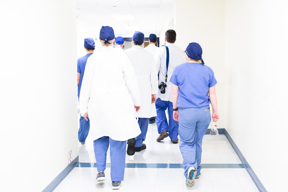 EFDA’s Medical staff walking, EFDA's role in the dental office